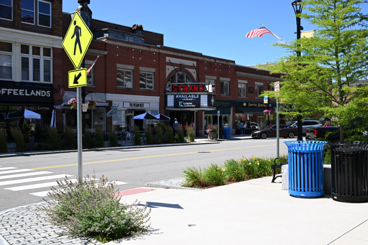 Clinton High Street